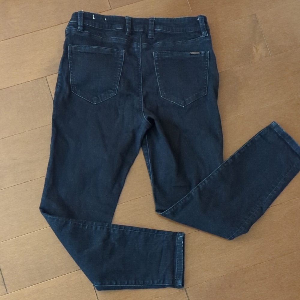 Tommy Bahama Dark Blue Cropped Jeans - Picture 5 of 5